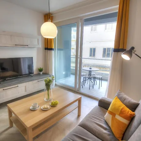 Bright And Beautifully Furnished Close To Seafront Bfra1-2 Apartamento