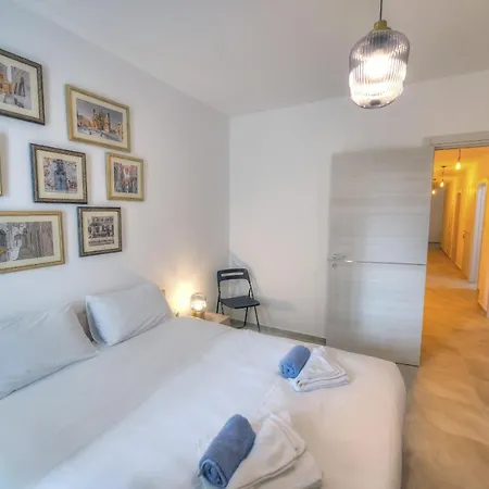 Apartamento Bright And Beautifully Furnished Close To Seafront Bfra1-2