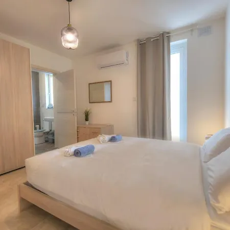 Bright And Beautifully Furnished Close To Seafront Bfra1-2 Gzira